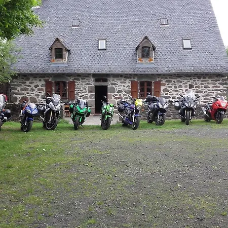 Bed & Breakfast Guidon Fourchette Et Table D'hotes Saint-Bonnet-de-Salers