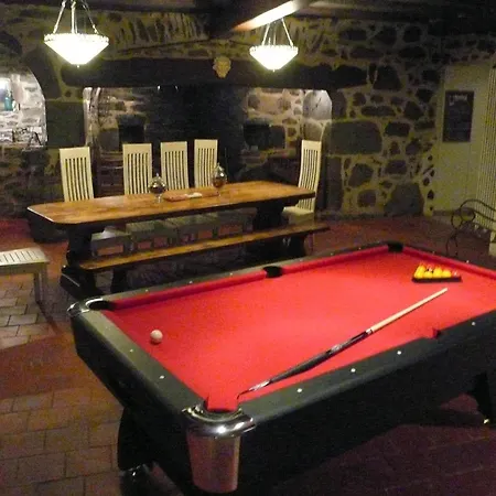 Guidon Fourchette Et Table D'hotes Saint-Bonnet-de-Salers