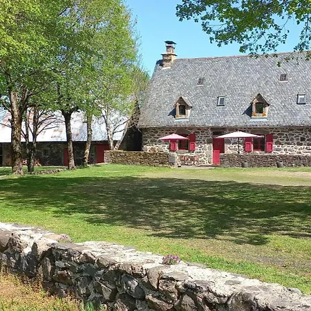 Guidon Fourchette Et Table D'hotes Bed & Breakfast Saint-Bonnet-de-Salers