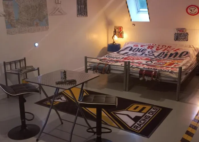 Guidon Fourchette Et Table D'hotes 3* Сен-Бонне-де-Салер