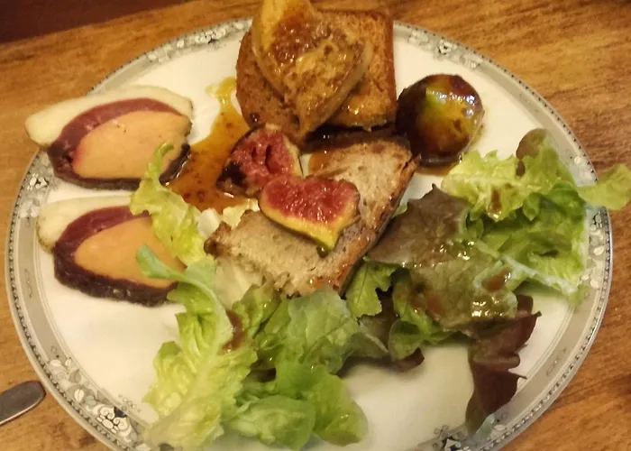 Guidon Fourchette Et Table D'hotes Сен-Бонне-де-Салер