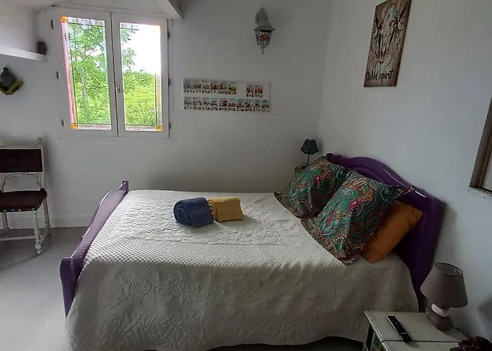 Guidon Fourchette Et Table D'hotes 3* Сен-Бонне-де-Салер